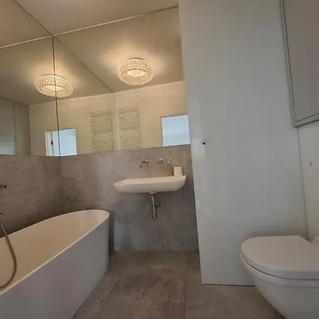 White Glove Wojska Polskiego- Szpital Mswia アパート オルシュティン