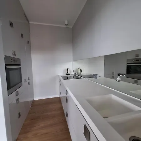 White Glove Wojska Polskiego- Szpital Mswia Apartment